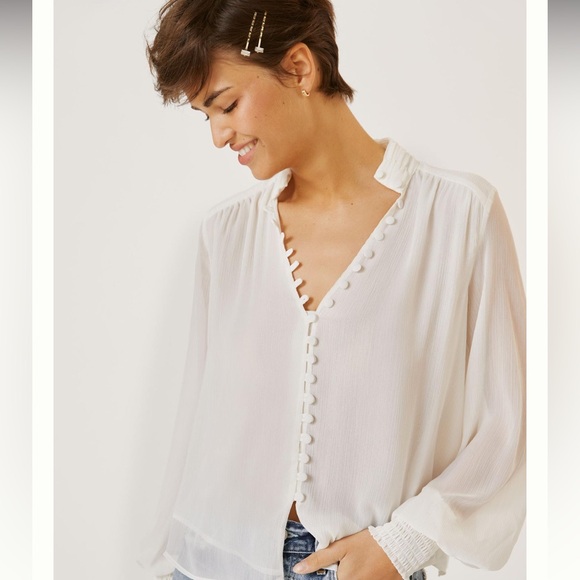 Anthropologie Tops - by Anthropologie V-neck Button Down Blouse Size 6